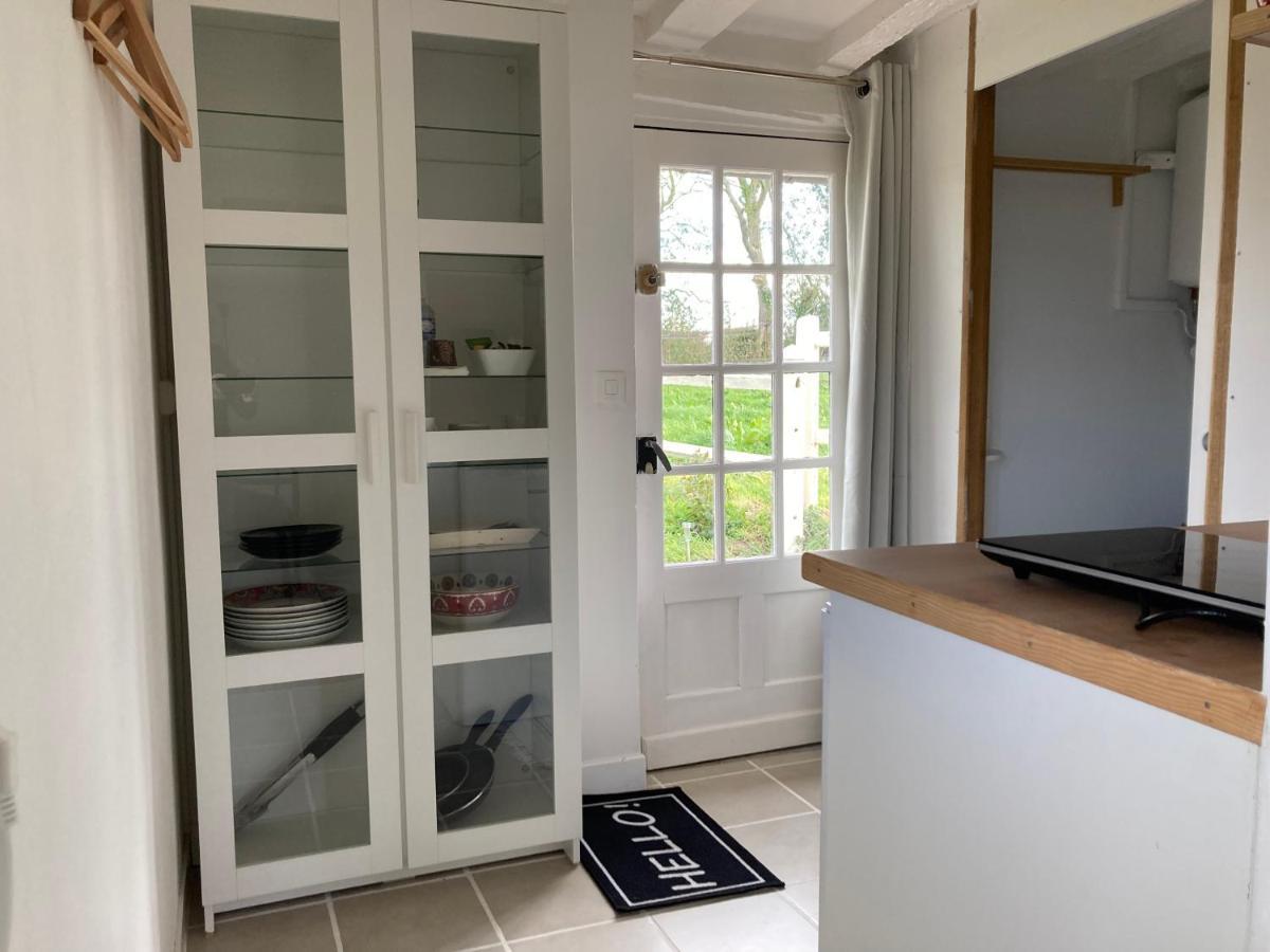Villa Tiny House Du Haras Cour Lozey Sainte-Marguerite-des-Loges Exterior foto